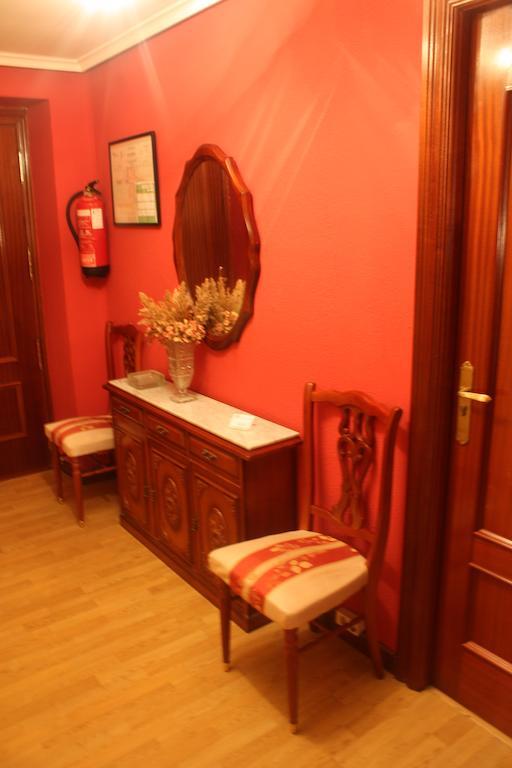 Hostal Temino Burgo Buitenkant foto